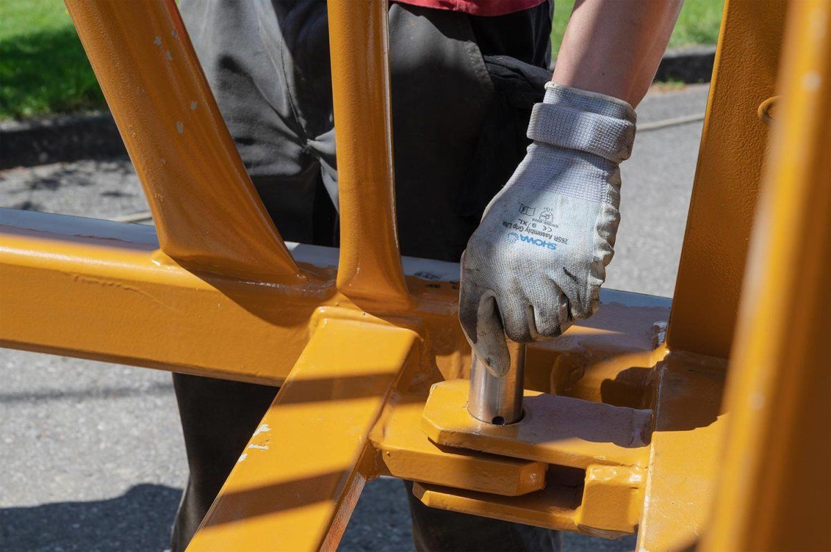 Goupille d’assemblage d’un élément de mât